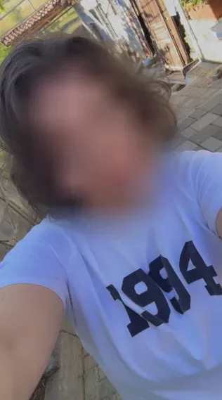 Alena, 32