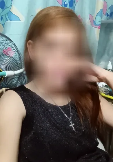 Christina, 32