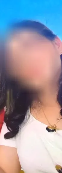 Daniela, 30