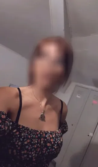 Emma, 40