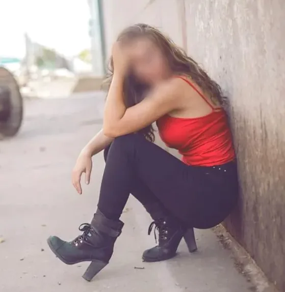 Fabienne, 37