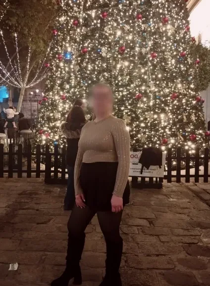 Gizem, 23