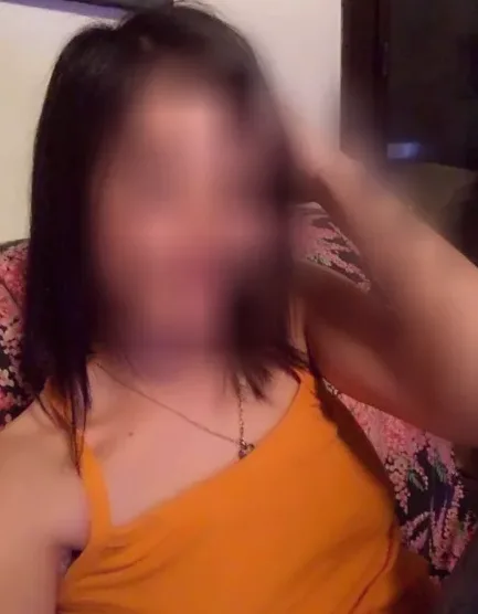 Hannah, 32