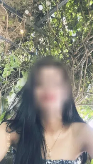 Johanna, 24