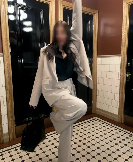 Katharina, 29