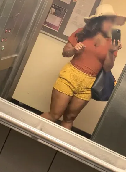 Merle, 34