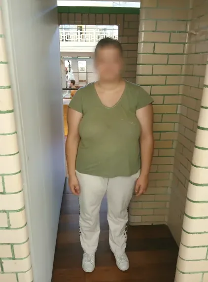 Nicole, 23