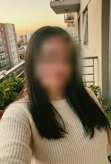 Özlem, 20